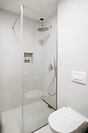 Kala Luxury rooms by DuHomes