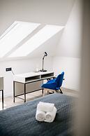 Kala Luxury rooms by DuHomes