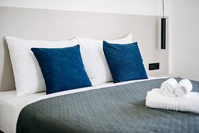 Kala Luxury rooms by DuHomes