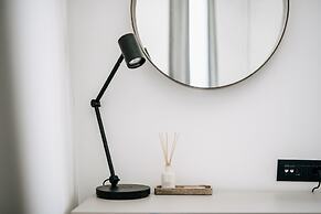 Kala Luxury rooms by DuHomes