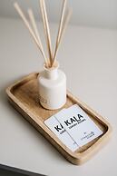 Kala Luxury rooms by DuHomes