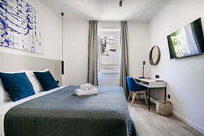 Kala Luxury rooms by DuHomes