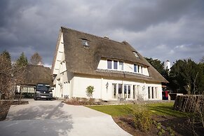 Edville Home