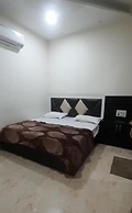 Goroomgo Yuvraj Residency Amritsar