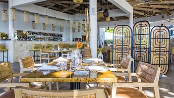 Royal Andilana Resort & Spa