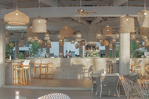 Royal Andilana Resort & Spa