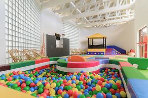 Royal Andilana Resort & Spa