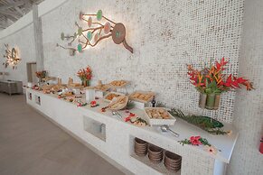 Royal Andilana Resort & Spa