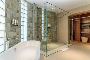 Royal Andilana Resort & Spa