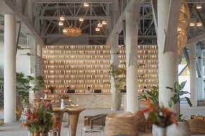 Royal Andilana Resort & Spa