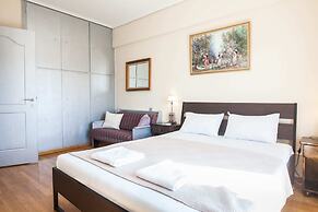 Gorgeous 2 bedrooms apt at Exarcheia