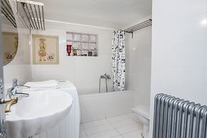 Gorgeous 2 bedrooms apt at Exarcheia