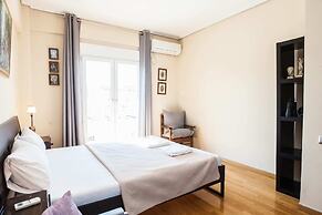 Gorgeous 2 bedrooms apt at Exarcheia