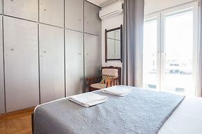 Gorgeous 2 bedrooms apt at Exarcheia