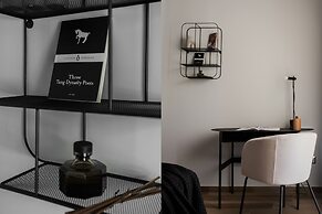 UPSTREET Teal Faliro House