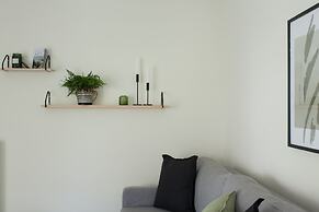 UPSTREET Teal Faliro House