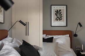 UPSTREET Teal Faliro House