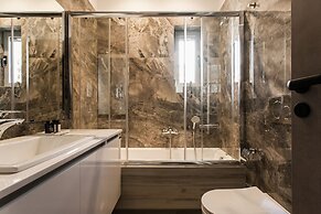 UPSTREET Teal Faliro House