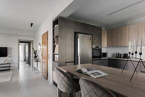 UPSTREET Teal Faliro House