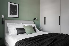 UPSTREET Teal Faliro House