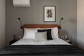 UPSTREET Teal Faliro House