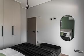 UPSTREET Teal Faliro House