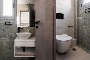 UPSTREET Teal Faliro House