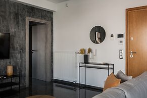 UPSTREET Teal Faliro House