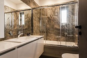 UPSTREET Teal Faliro House