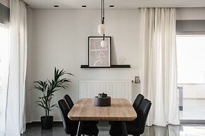 UPSTREET Teal Faliro House