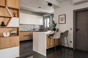 UPSTREET Teal Faliro House