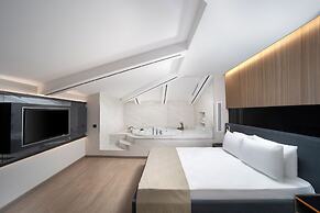 Nish Palace Besiktas