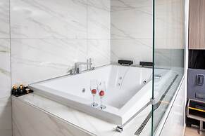 Nish Palace Besiktas