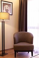 Lilium Luxury Suites