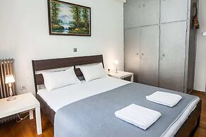 Gorgeous 2 bedrooms apt at Exarcheia