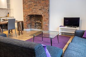 Pillo Rooms Serviced Apartments- Salford