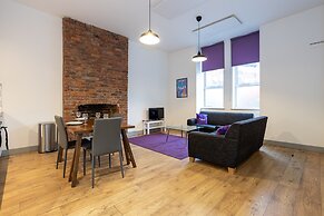 Pillo Rooms Serviced Apartments- Salford