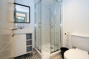 Pillo Rooms Serviced Apartments- Salford