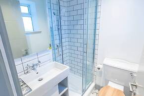 Pillo Rooms Serviced Apartments- Salford