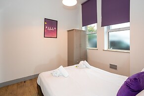 Pillo Rooms Serviced Apartments- Salford
