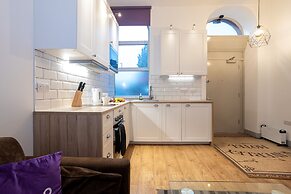 Pillo Rooms Serviced Apartments- Salford
