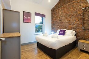 Pillo Rooms Serviced Apartments- Salford