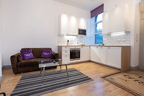 Pillo Rooms Serviced Apartments- Salford