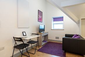 Pillo Rooms Serviced Apartments- Salford