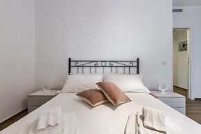 3182 Conteduca Apartment by Barbarhouse