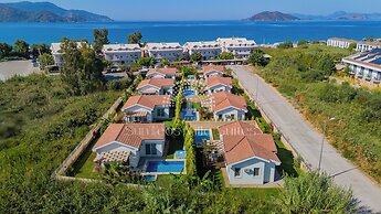SunTeos Villa Suites