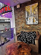 ADESHIE FIE HOTEL