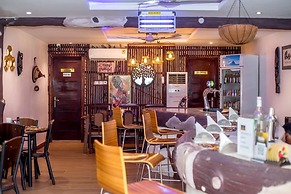 ADESHIE FIE HOTEL