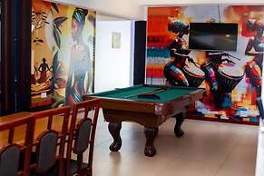 ADESHIE FIE HOTEL