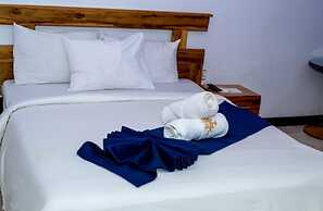 ADESHIE FIE HOTEL